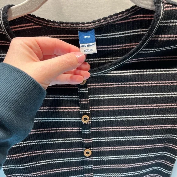 FIVE girls short sleeve shirts UA, Art class, old navy - Picture 4 of 16